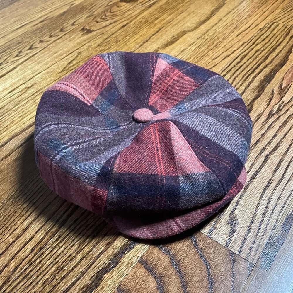 Holo Gramme Plaid Newsboy Cap Size 57 Wool Blend Red